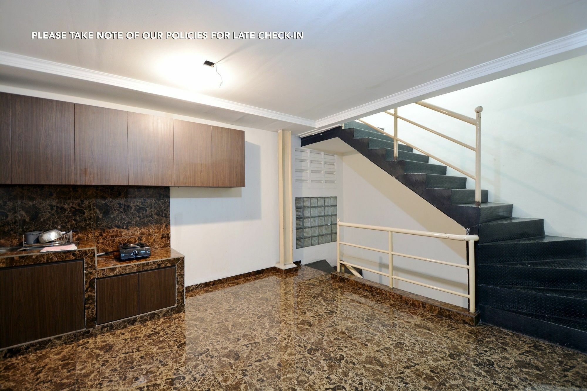 Zen Rooms Abuserin Fatmawati Cilandak  Exterior foto